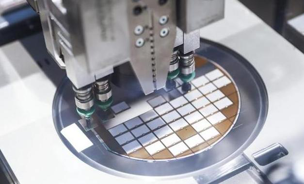 LINEAR高輸入電壓降壓穩壓器